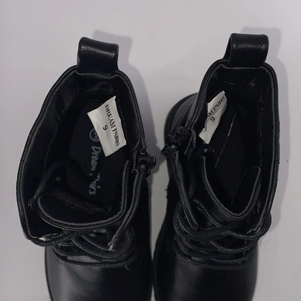 Dream Pairs Black Side Zip Round Toe Combat Boots Size‎ 9 NWOT